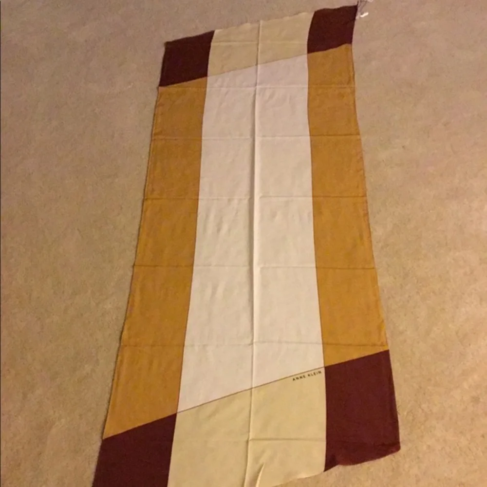 NWT Anne Klein X large approx 5'x2' Scarf